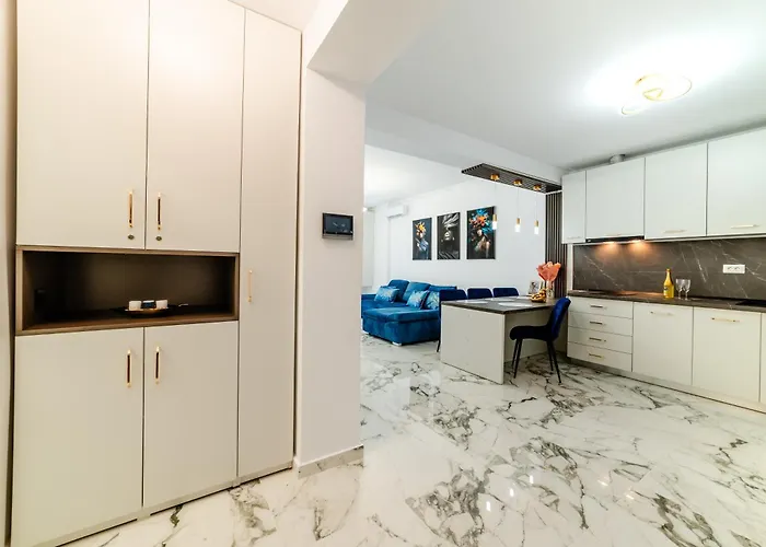 Elyse Blue Sea View By Casa Del Mar 아파트 마마이아