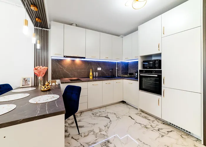 아파트 Elyse Blue Sea View By Casa Del Mar 마마이아