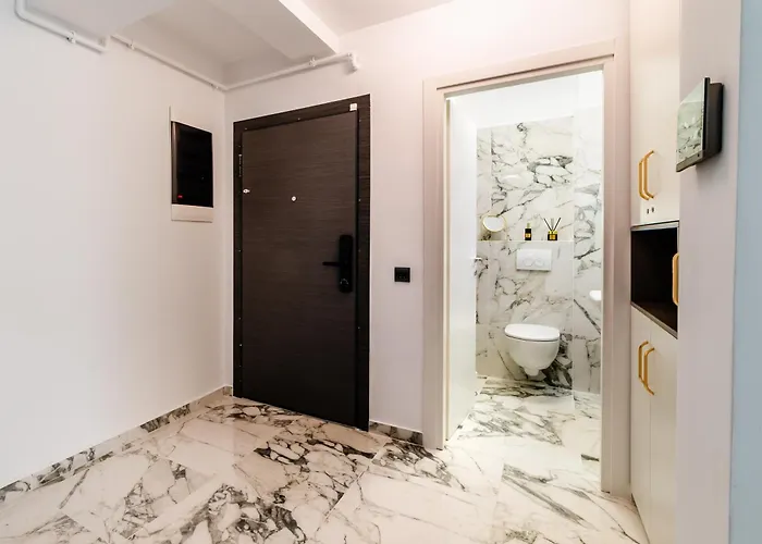 아파트 Elyse Blue Sea View By Casa Del Mar 마마이아